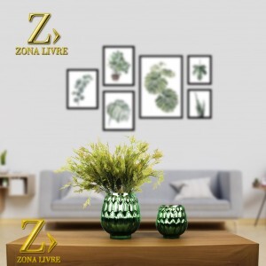 VASO DE VIDRO VERMELHO METALICO 14,5X15CM